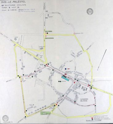 Plan d'une course cycliste à Dun-le-Palestel en 1989